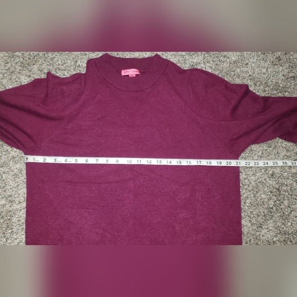 Betsey Johnson| NWOT| Crew Neck Sweater with Voluminous Sleeves - Picture 6 of 9